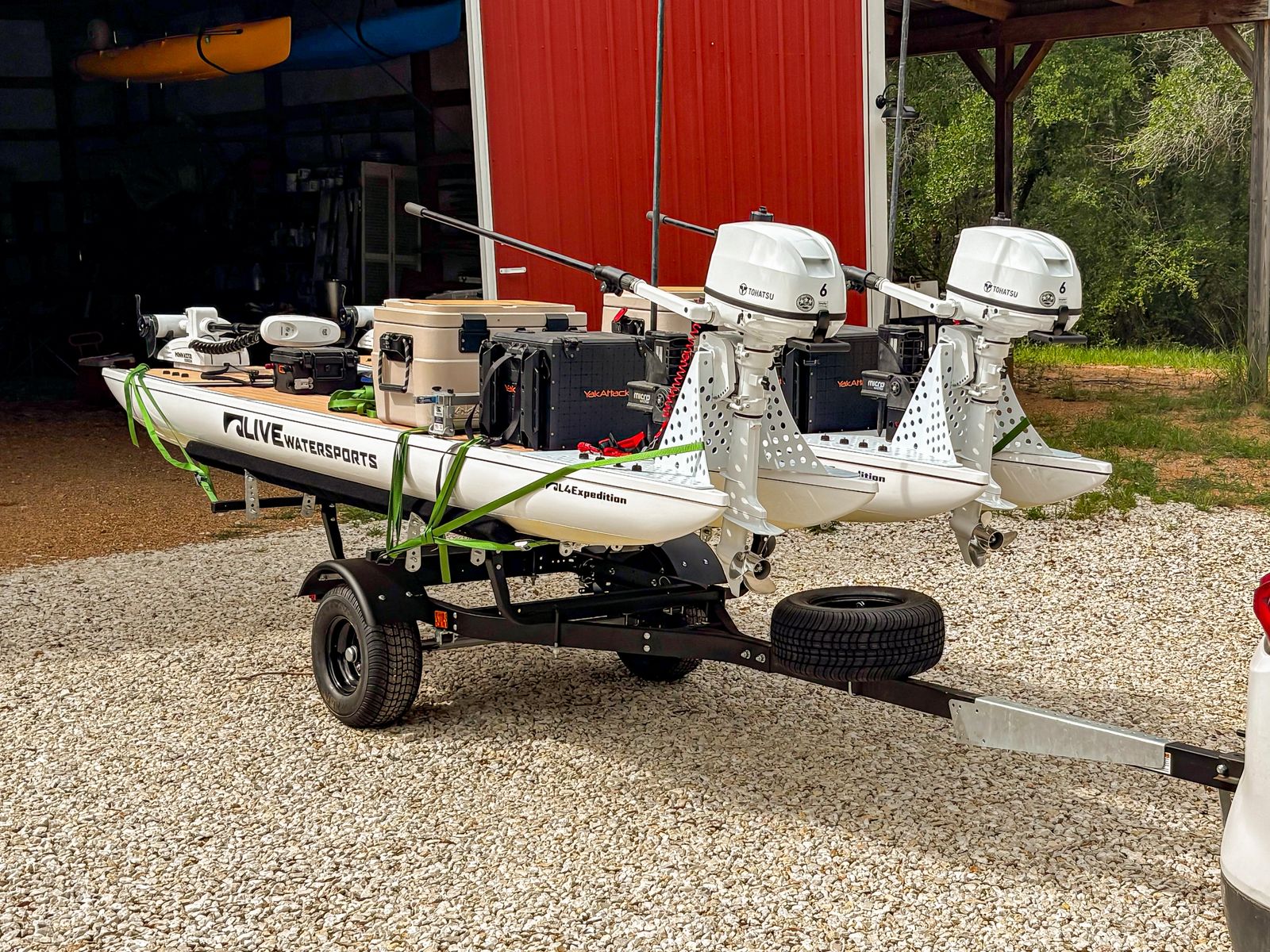 L4 Expedition Motorized Hybrid view 3